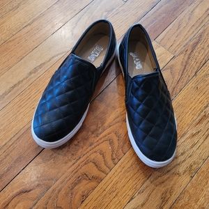 Thrash 7.5 Women's Slip on Shoes
